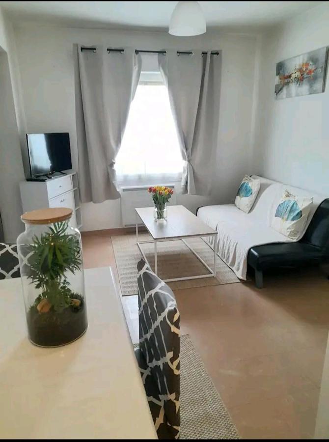 Le Fifty Apartment *